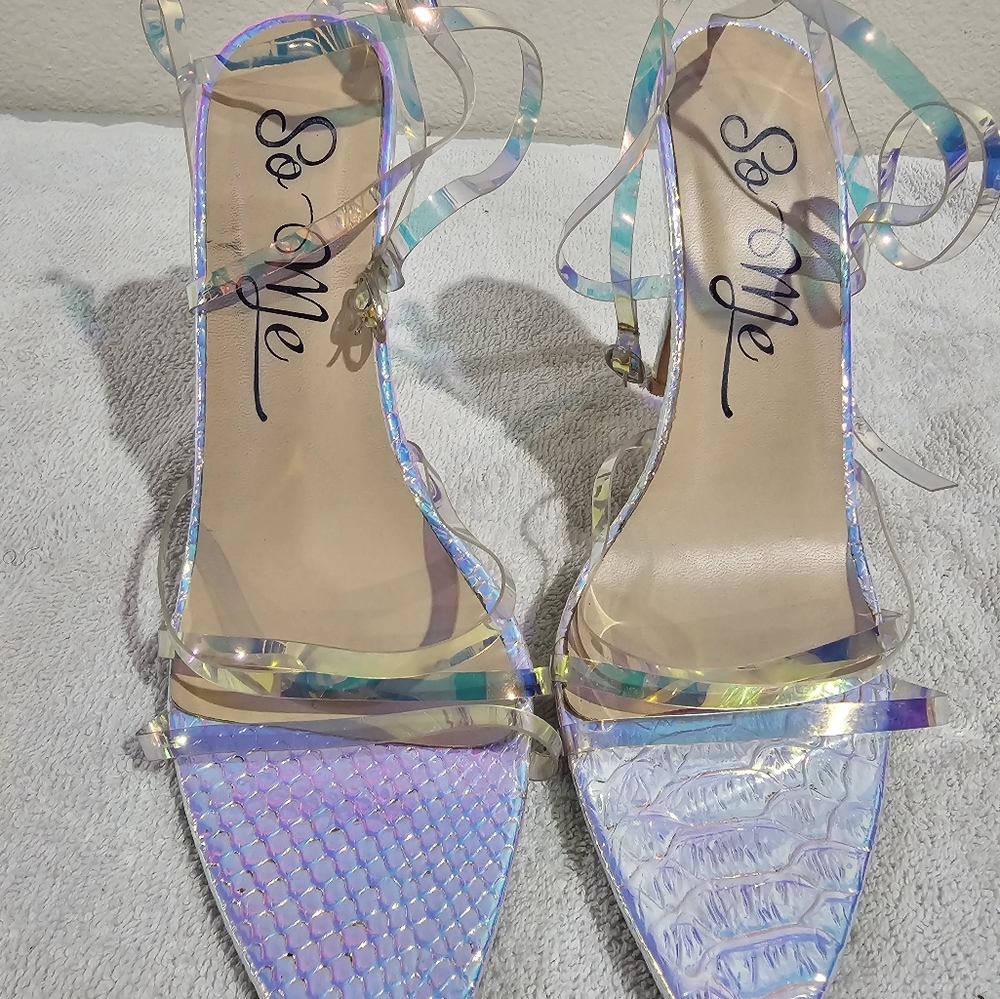 Women's iridescent trapped heels